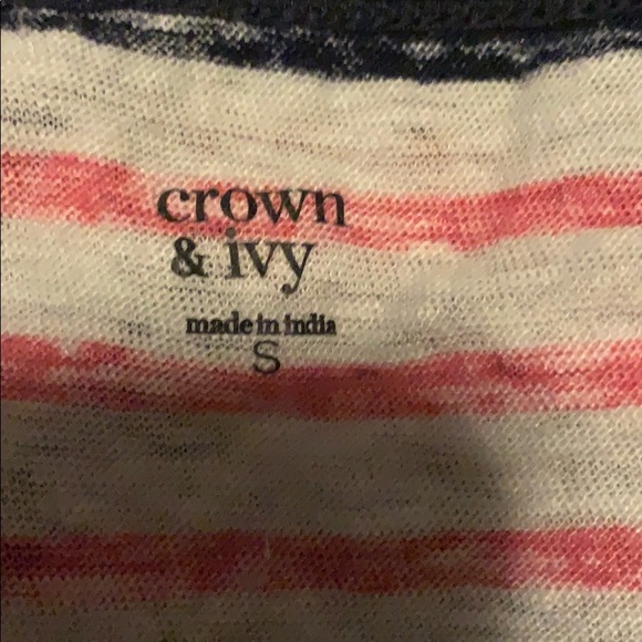 🧡50% off bundles! Crown & Ivy T-shirt - Picture 6 of 7